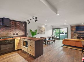 10926 Bluffside Drive 3, Studio City CA 91604