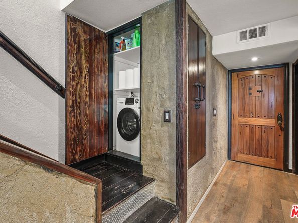 10926 Bluffside Drive 3, Studio City CA 91604