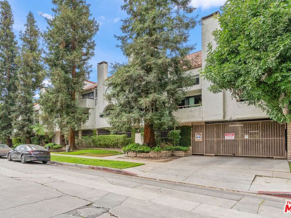 10926 Bluffside Drive 3, Studio City CA 91604