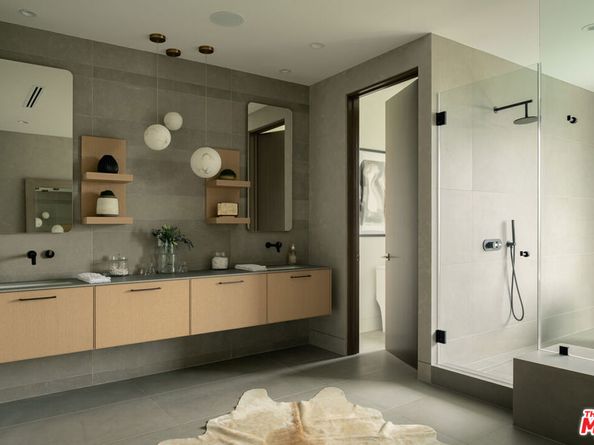 9919 Girla Way, Los Angeles CA 90064