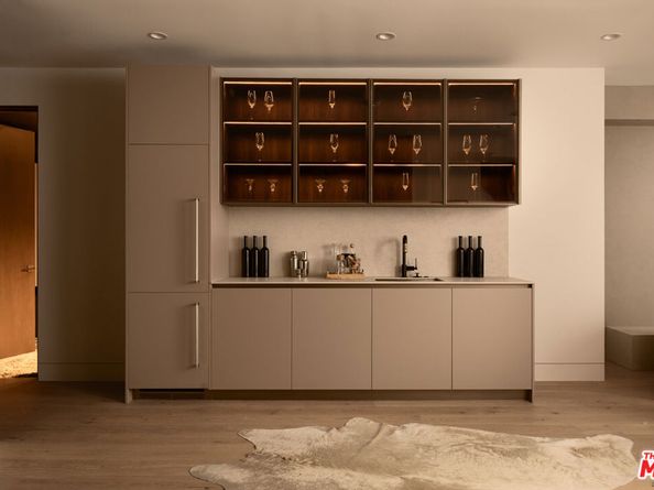 9919 Girla Way, Los Angeles CA 90064