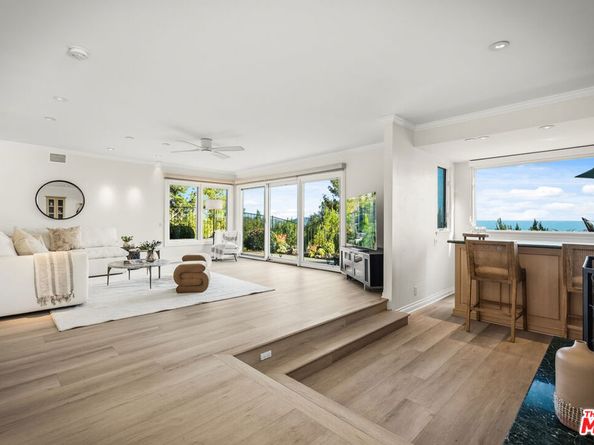 23255 W Paloma Blanca Drive, Malibu CA 90265