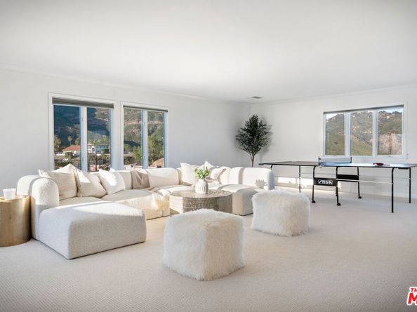 23255 W Paloma Blanca Drive, Malibu CA 90265