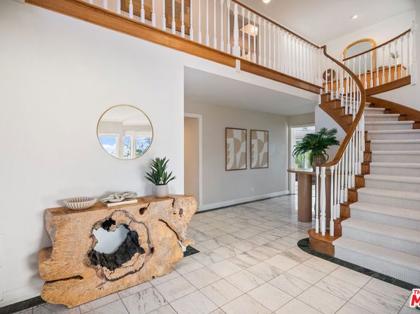 23255 W Paloma Blanca Drive, Malibu CA 90265