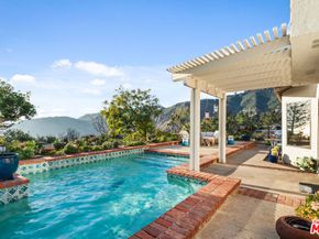 23255 W Paloma Blanca Drive, Malibu CA 90265