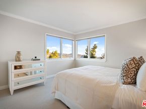 23255 W Paloma Blanca Drive, Malibu CA 90265