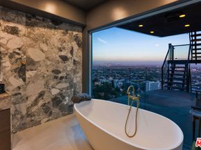 8654 Hollywood Boulevard, Los Angeles CA 90069