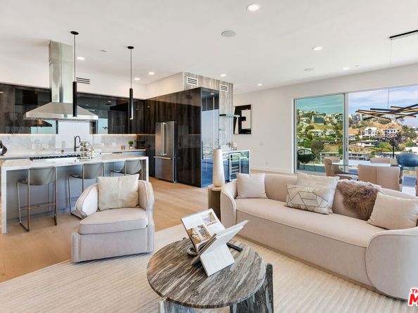 8654 Hollywood Boulevard, Los Angeles CA 90069