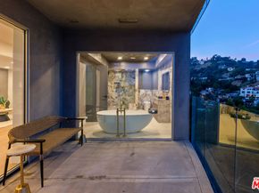 8654 Hollywood Boulevard, Los Angeles CA 90069