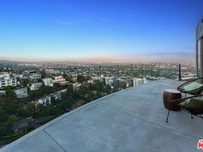 8654 Hollywood Boulevard, Los Angeles CA 90069