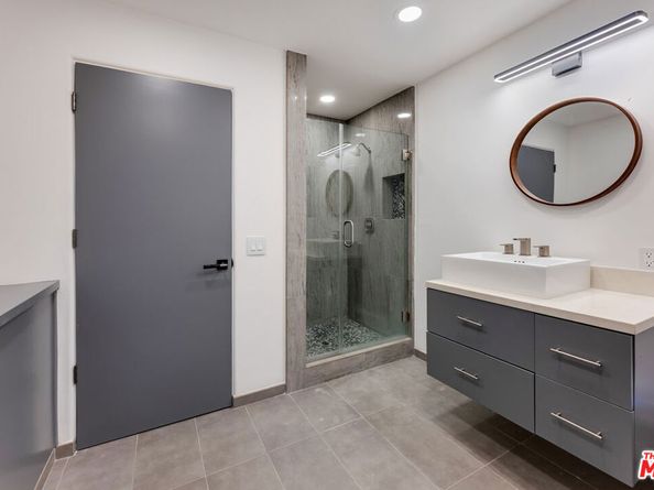 8654 Hollywood Boulevard, Los Angeles CA 90069