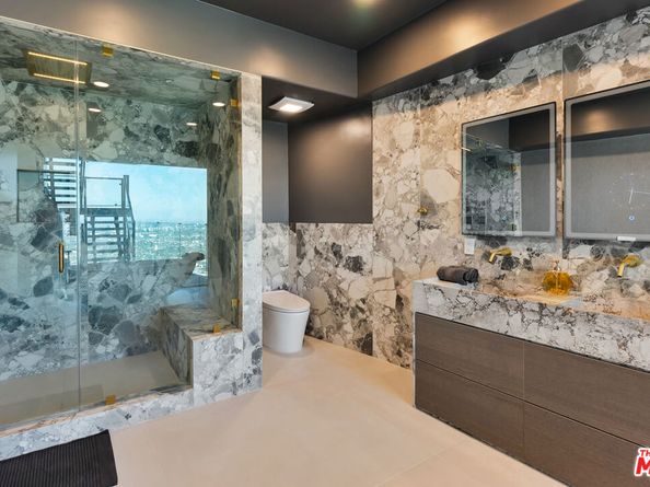 8654 Hollywood Boulevard, Los Angeles CA 90069