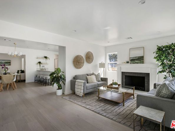 4918 10th Avenue, Los Angeles CA 90043