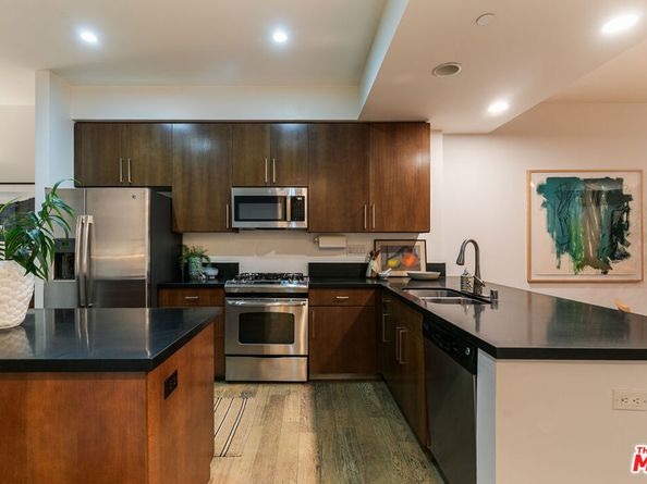 6001 Carlton Way 105, Los Angeles CA 90028