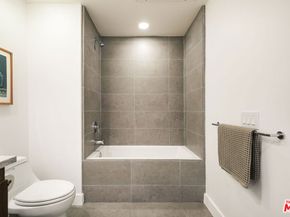 6001 Carlton Way 105, Los Angeles CA 90028