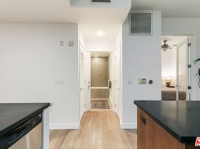 6001 Carlton Way 105, Los Angeles CA 90028