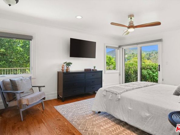 3310 Bennett Drive, Los Angeles CA 90068