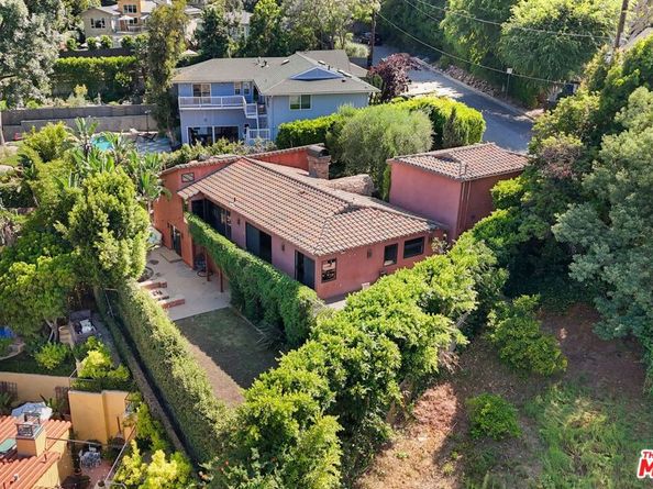 3310 Bennett Drive, Los Angeles CA 90068