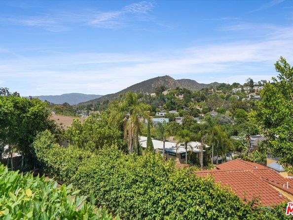3310 Bennett Drive, Los Angeles CA 90068