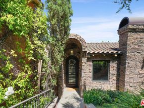 3310 Bennett Drive, Los Angeles CA 90068