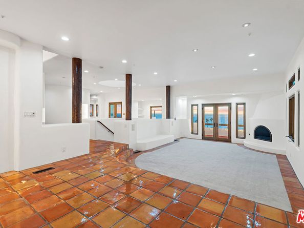 7047 Vista Del Mar Lane, Playa Del Rey CA 90293