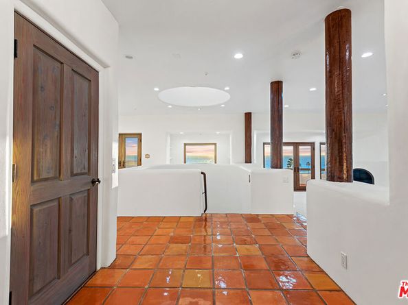 7047 Vista Del Mar Lane, Playa Del Rey CA 90293