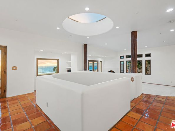 7047 Vista Del Mar Lane, Playa Del Rey CA 90293