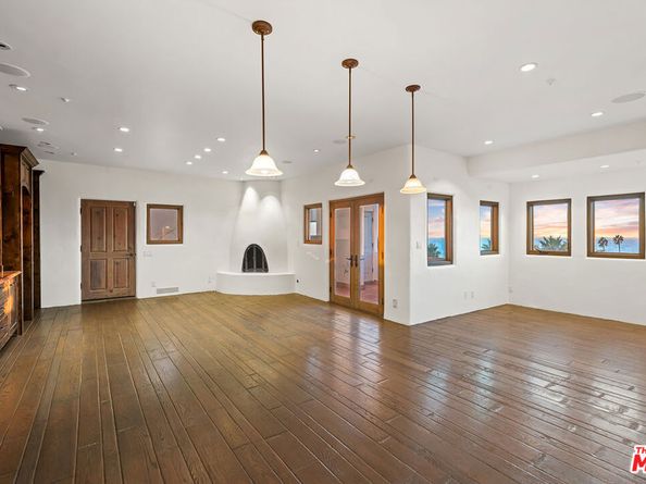 7047 Vista Del Mar Lane, Playa Del Rey CA 90293