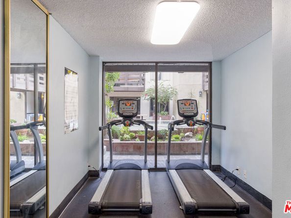 320 S Ardmore Avenue 111, Los Angeles CA 90020
