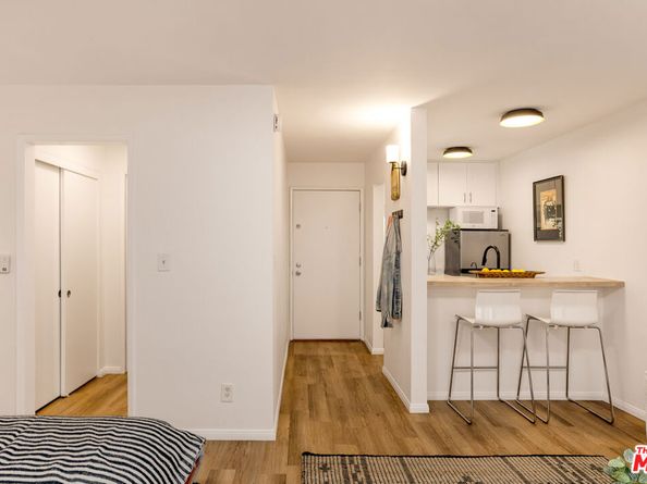 320 S Ardmore Avenue 111, Los Angeles CA 90020