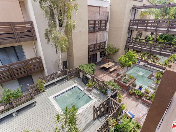 320 S Ardmore Avenue 111, Los Angeles CA 90020