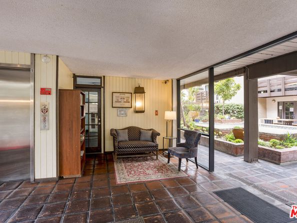 320 S Ardmore Avenue 111, Los Angeles CA 90020