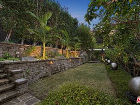 2250 Nichols Canyon Road, Los Angeles CA 90046