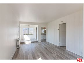 967 Lucile Avenue, Los Angeles CA 90026