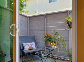 12416 Moorpark Street A, Studio City CA 91604