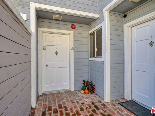 12416 Moorpark Street A, Studio City CA 91604
