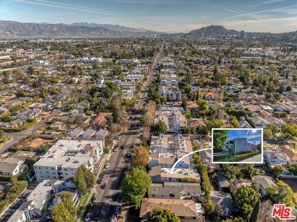 12416 Moorpark Street A, Studio City CA 91604