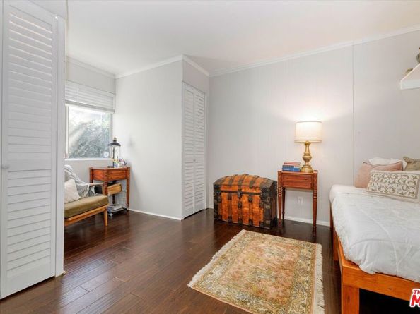 12416 Moorpark Street A, Studio City CA 91604