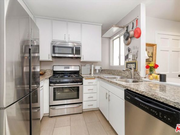 12416 Moorpark Street A, Studio City CA 91604