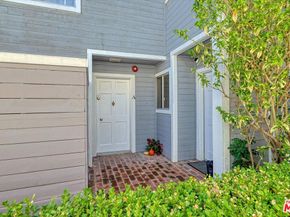 12416 Moorpark Street A, Studio City CA 91604