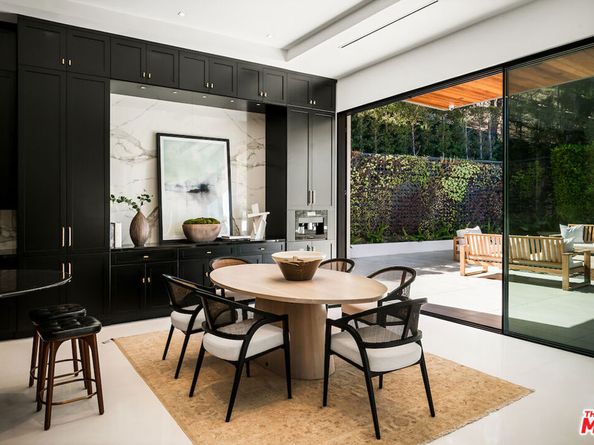 17335 Tramonto Drive, Pacific Palisades CA 90272