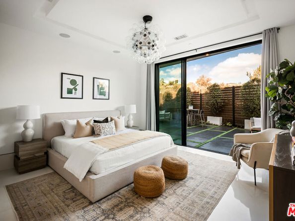 17335 Tramonto Drive, Pacific Palisades CA 90272
