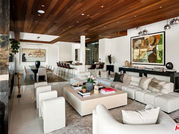 17335 Tramonto Drive, Pacific Palisades CA 90272