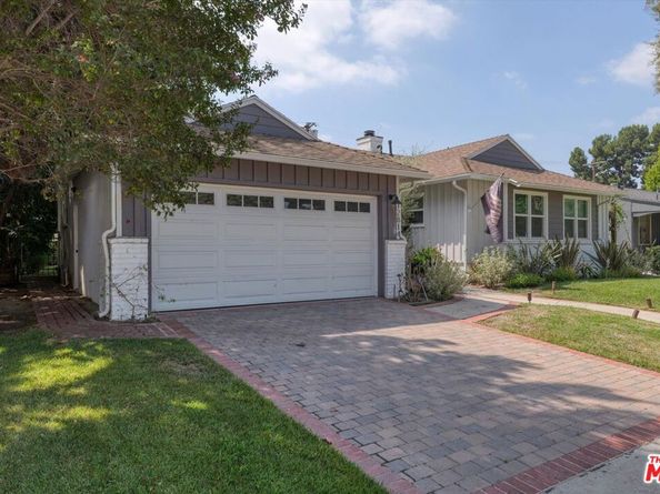 12814 Collins Street, Valley Village CA 91607