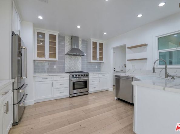 12814 Collins Street, Valley Village CA 91607