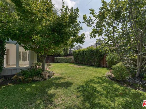 12814 Collins Street, Valley Village CA 91607
