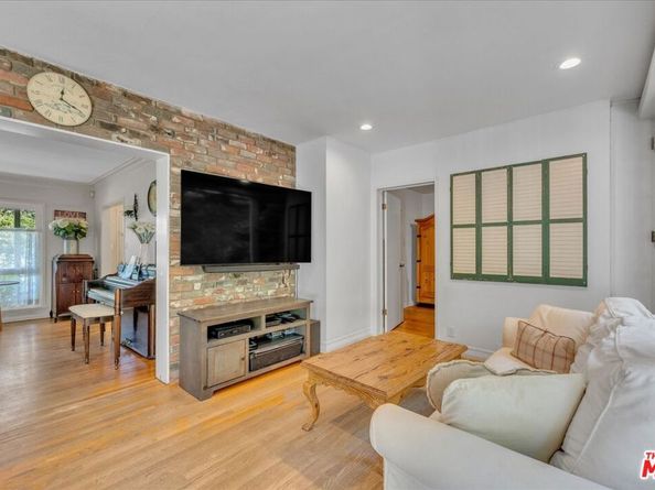 4157 Woodcliff Road, Sherman Oaks CA 91403