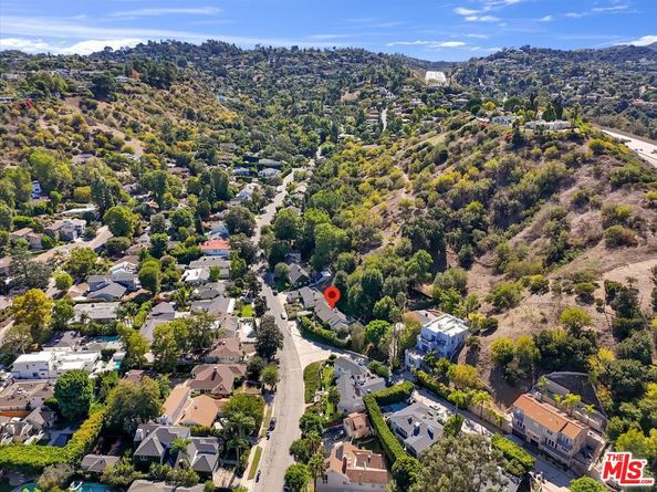 4157 Woodcliff Road, Sherman Oaks CA 91403