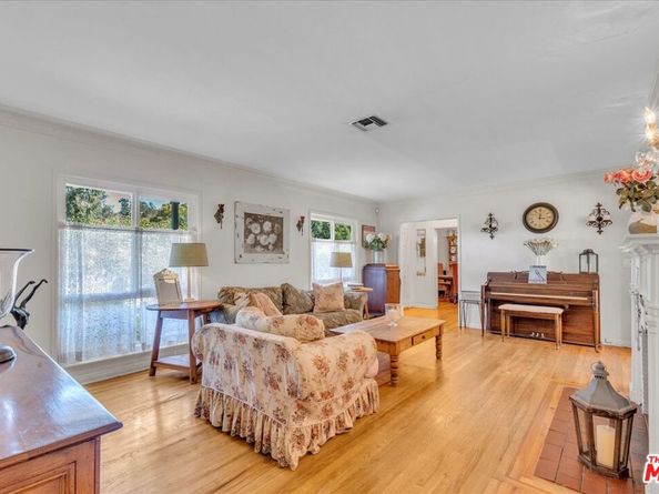 4157 Woodcliff Road, Sherman Oaks CA 91403