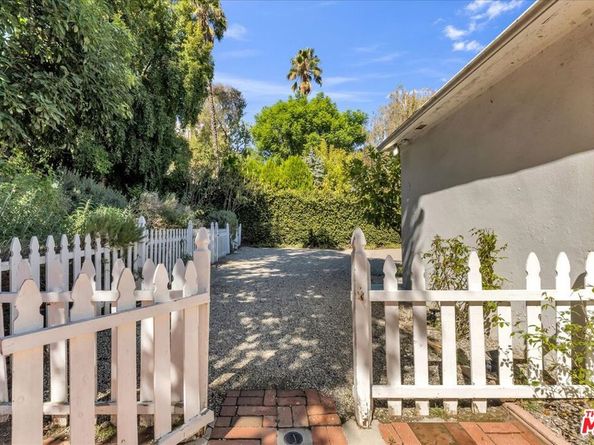 4157 Woodcliff Road, Sherman Oaks CA 91403